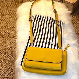HENRI BENDEL 2 PIECE CROSS BODY